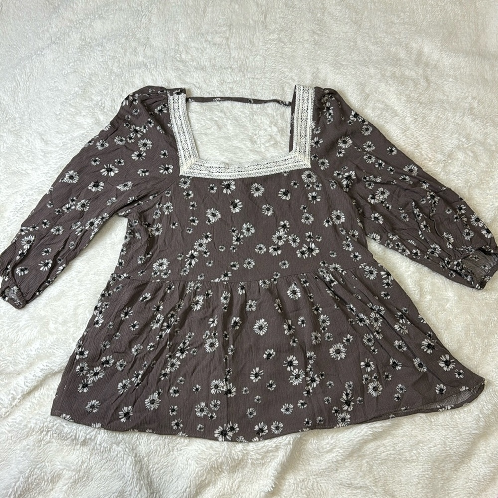 NWT Maurice’s Floral Square Neck Shirt